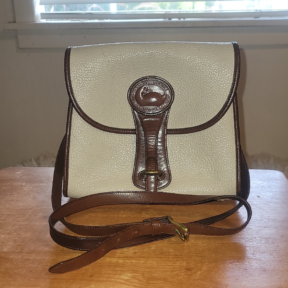 Elegant Cream and Brown Leather Bag